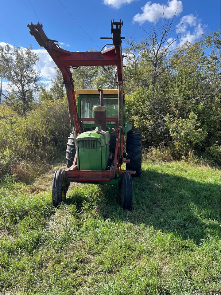 John Deere 4020 Image 2