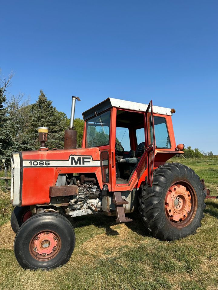 Massey Ferguson 1085 Image 4